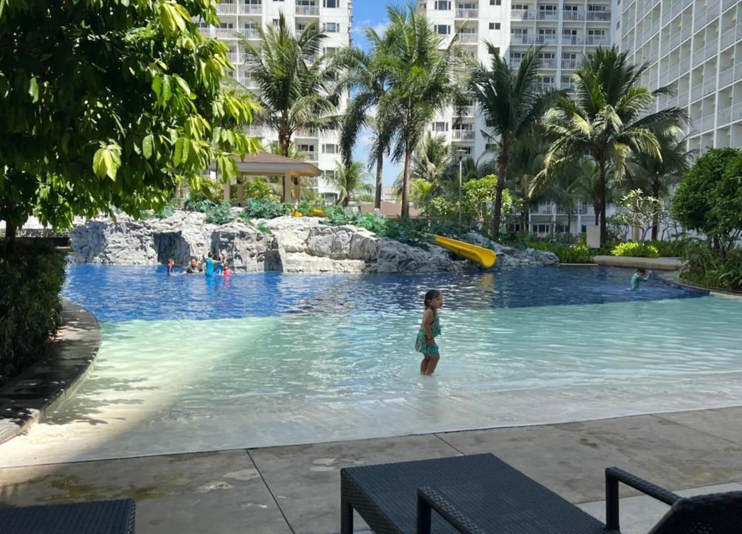 D'Shore To Relax Manila Philippines
